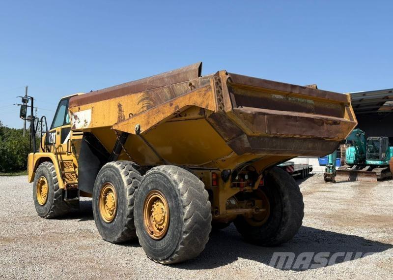 CAT 730 ساحبات مفصلية