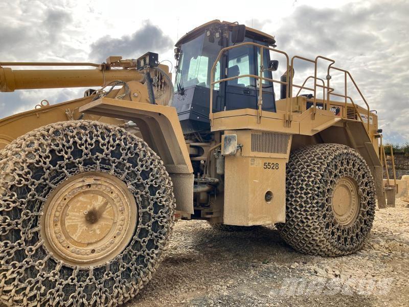 CAT 988H لوادر بعجل
