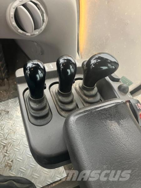 Volvo L110H لوادر بعجل