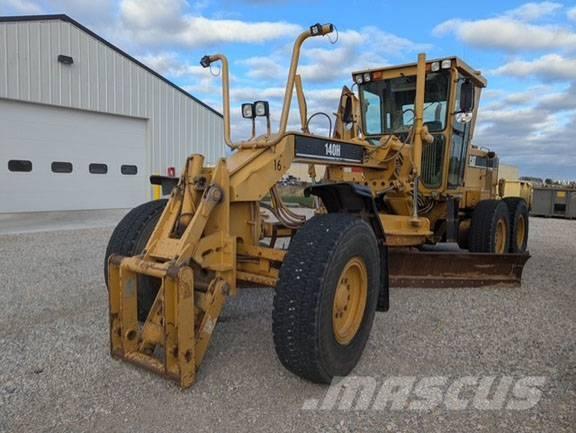 CAT 140 H معدات تمهيد الطرق