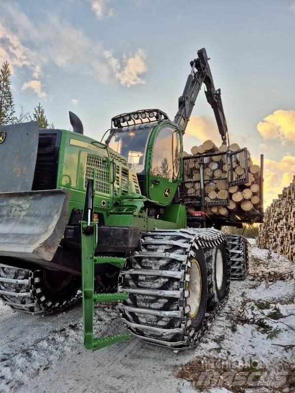 John Deere 1910G شاحنات