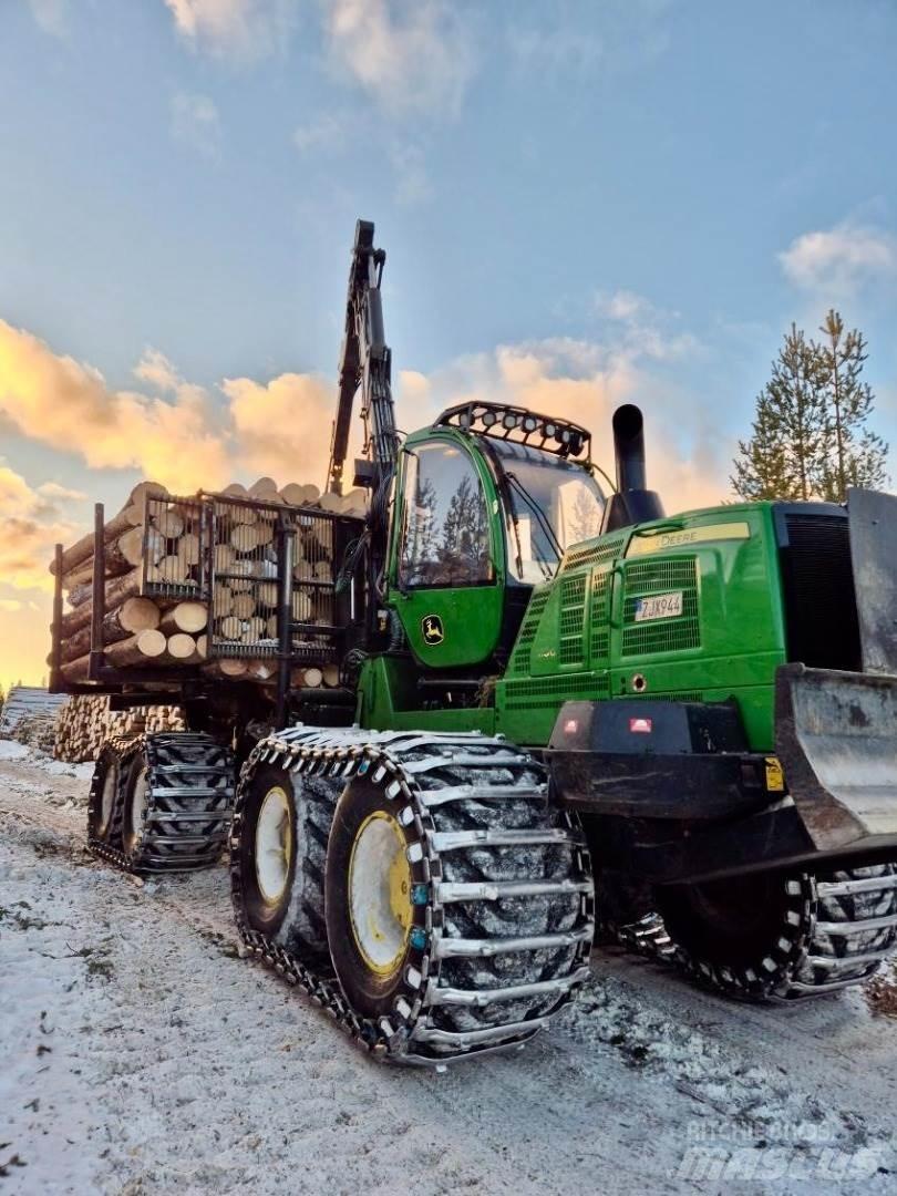 John Deere 1910G شاحنات