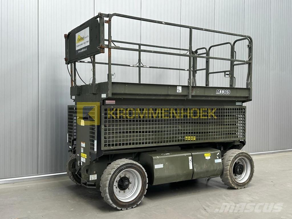 JLG M 3369 رافعات مقصية الشكل
