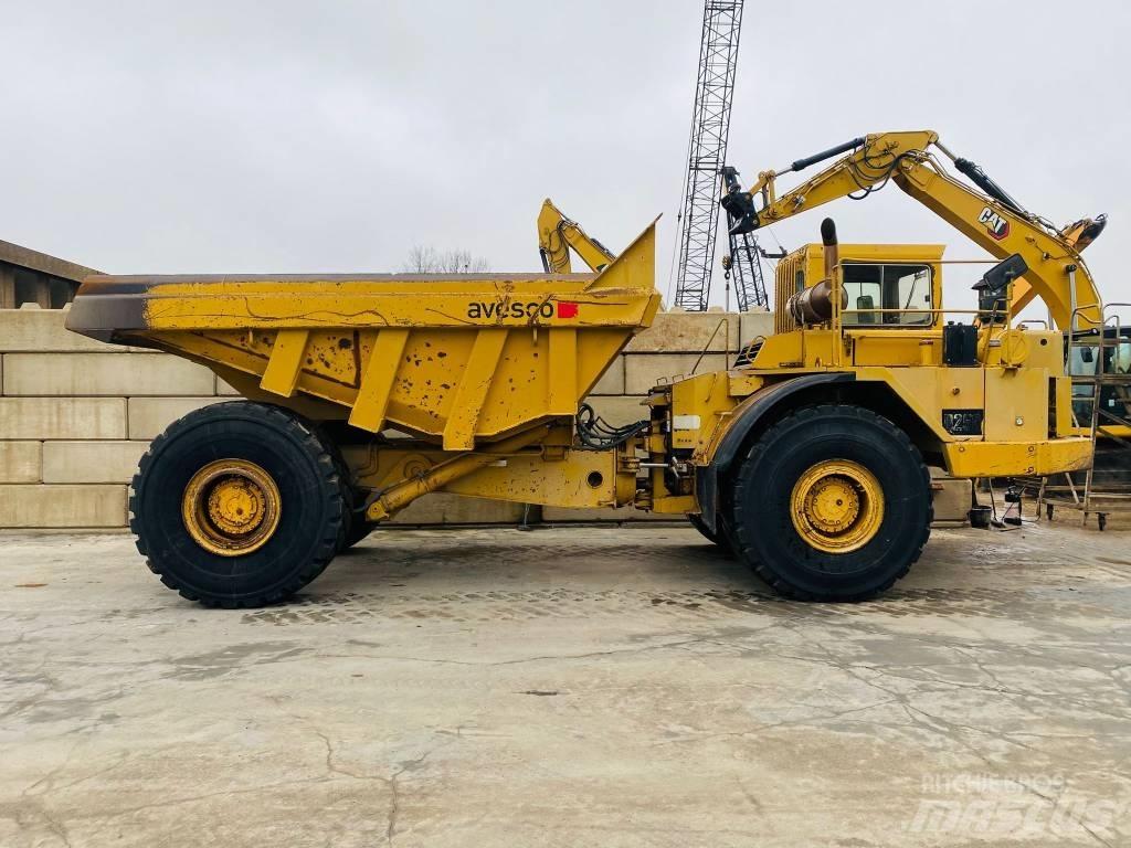 CAT D 25 C ساحبات مفصلية