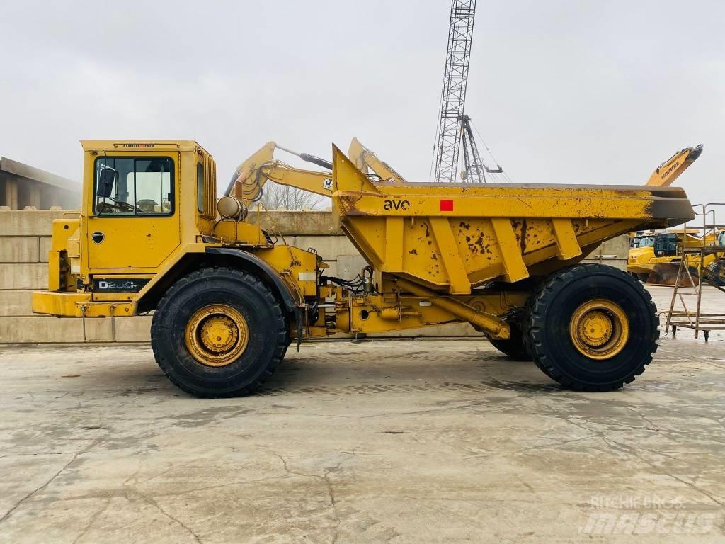 CAT D 25 C ساحبات مفصلية