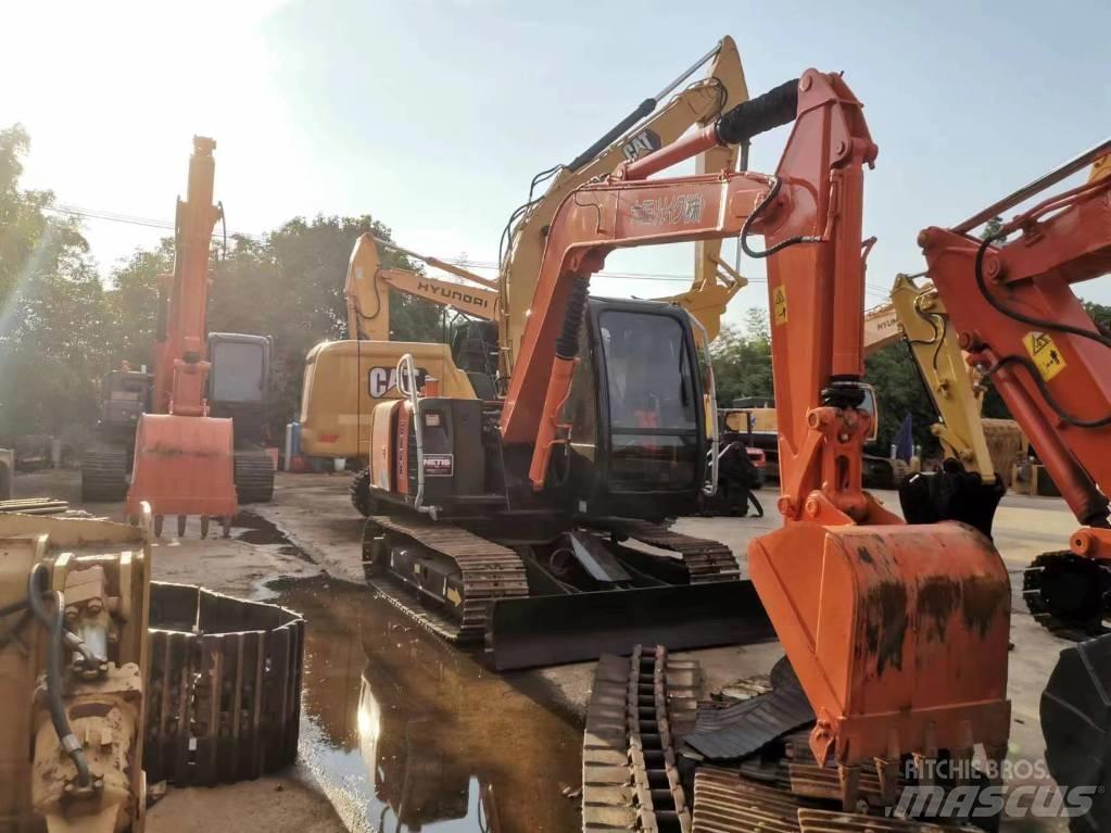 Hitachi ZX 70-5A حفارات وسط 7 طن - 12 طن