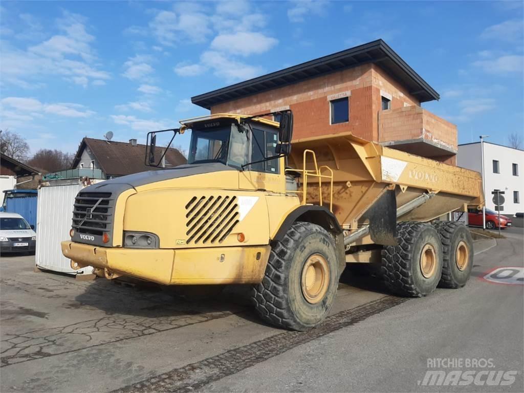 Volvo A40D ساحبات مفصلية