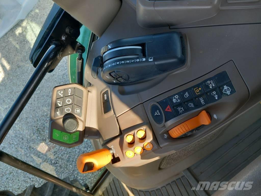 John Deere 5125 R الجرارات