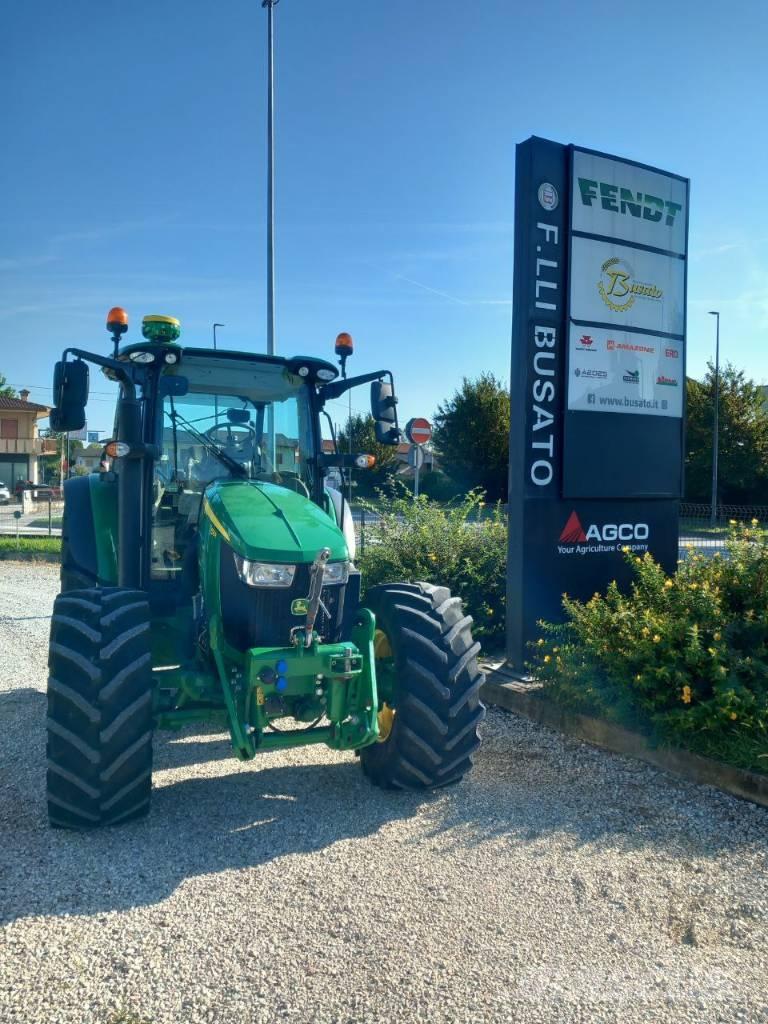 John Deere 5125 R الجرارات