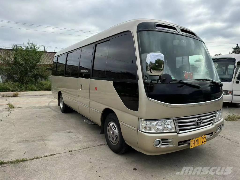 Toyota Coaster Bus حافلة صغيرة