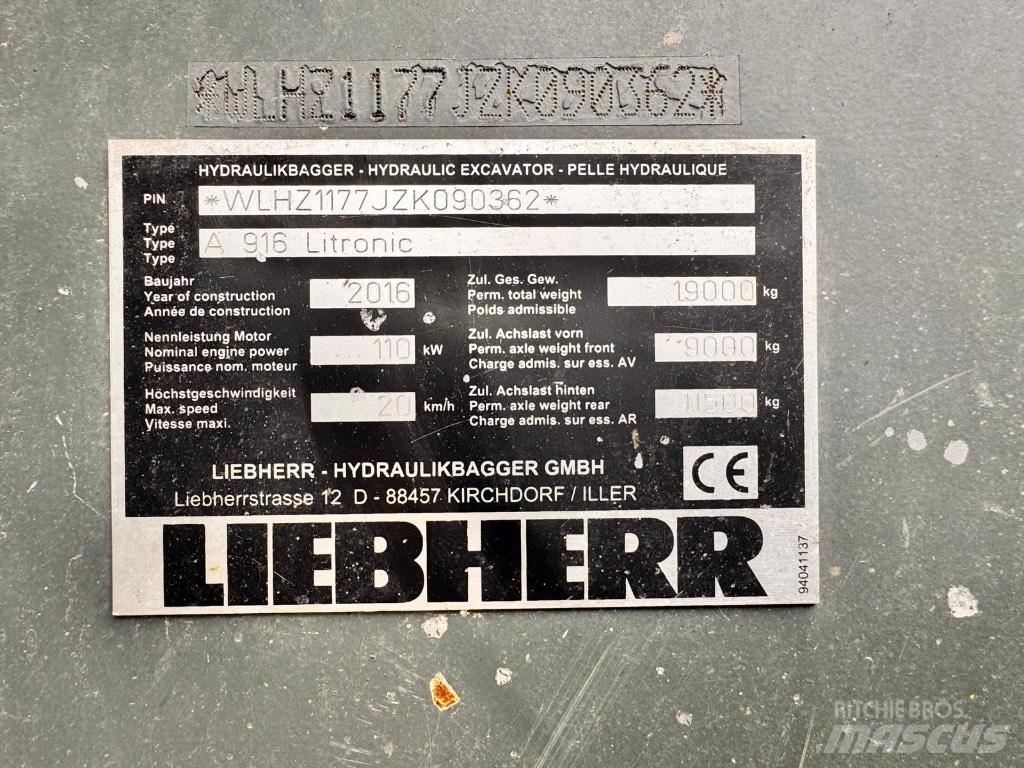 Liebherr A 916 حفارات بعجل
