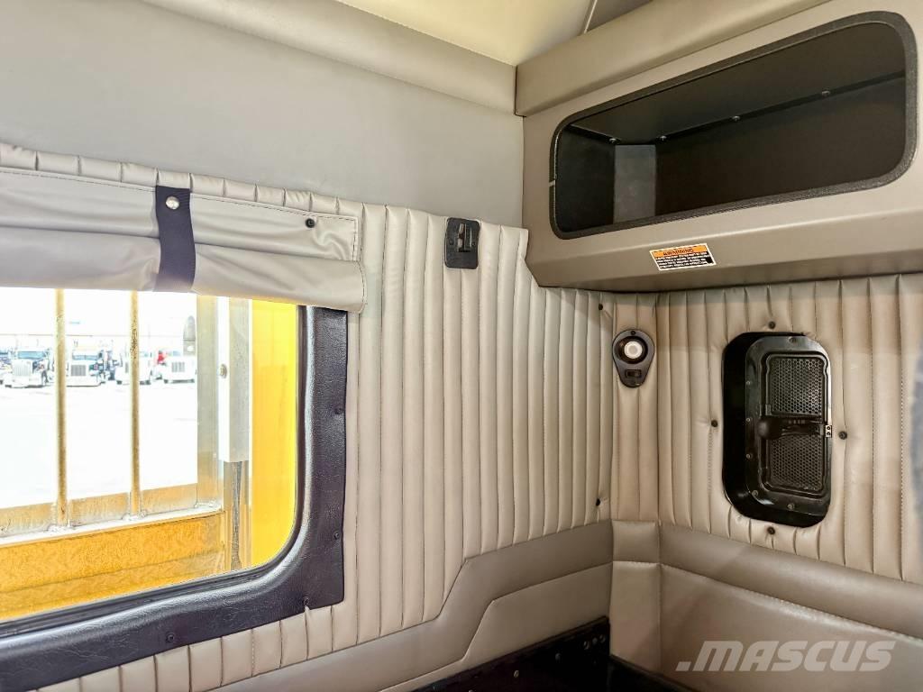 Kenworth W900 وحدات الجر