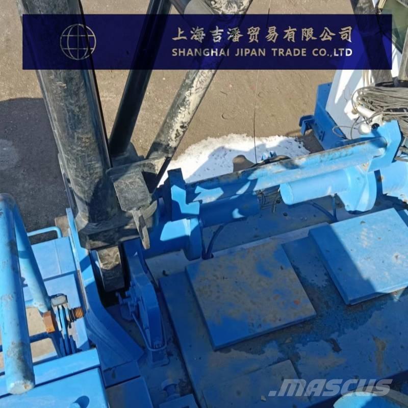 Sumitomo SCX 2500 رافعات مجنزرة