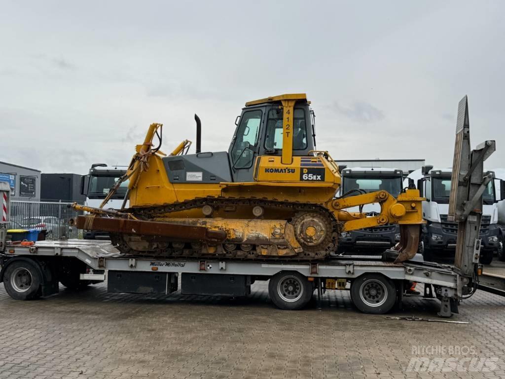 Komatsu D 65 EX-12 بلدوزرات مجنزرة