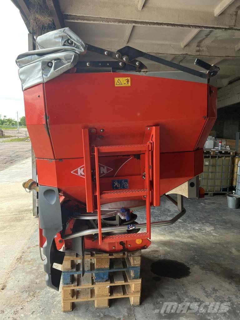 Kuhn 40.1W معدات فرد المواد المعدنية