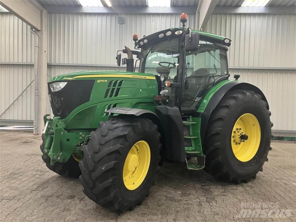 John Deere 6170R الجرارات