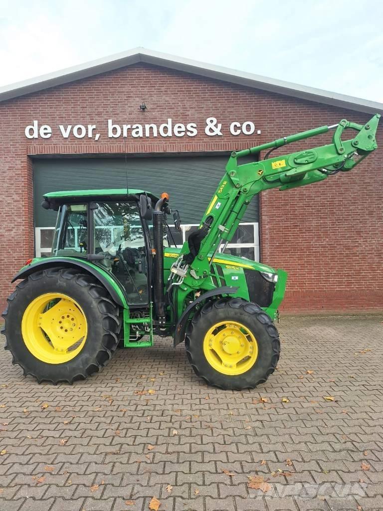 John Deere 5075M الجرارات