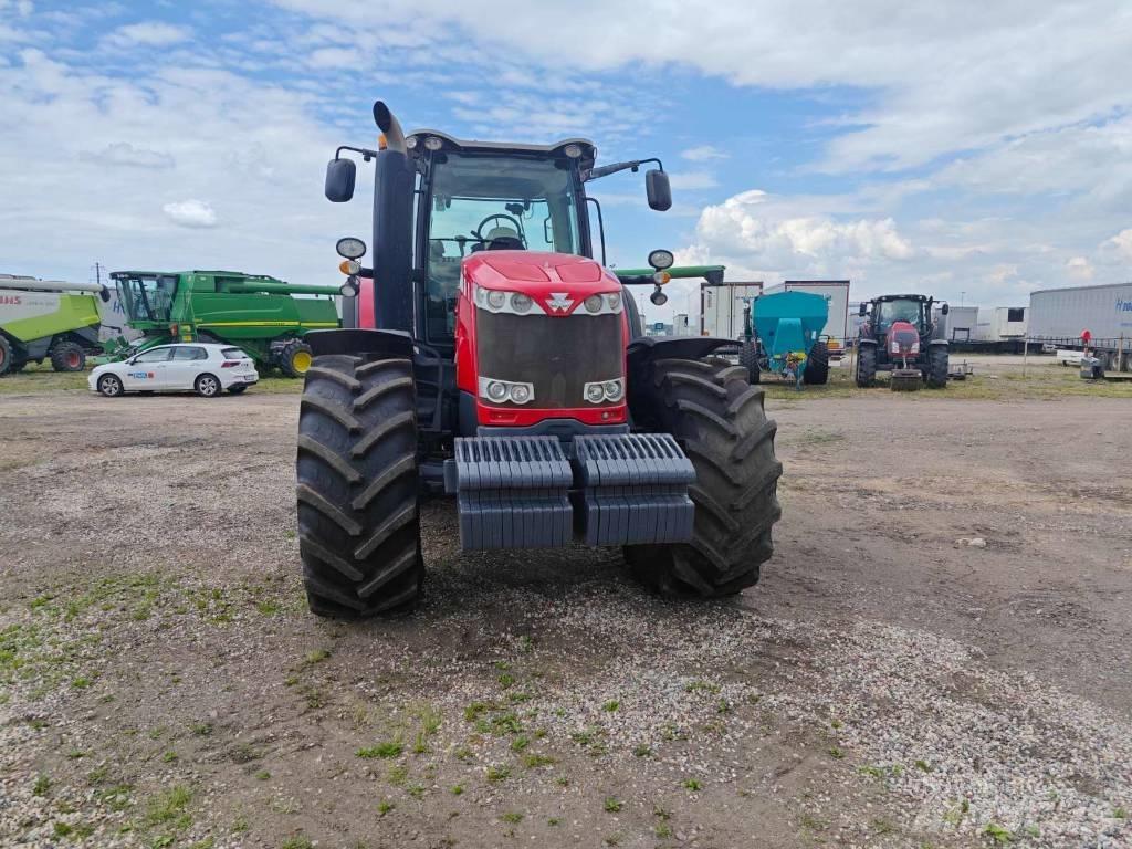 Massey Ferguson 8735 الجرارات