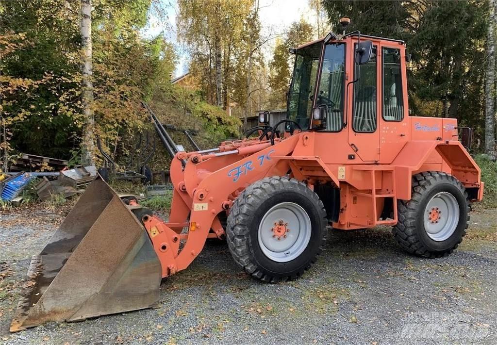 Hitachi FR 7 C لوادر بعجل