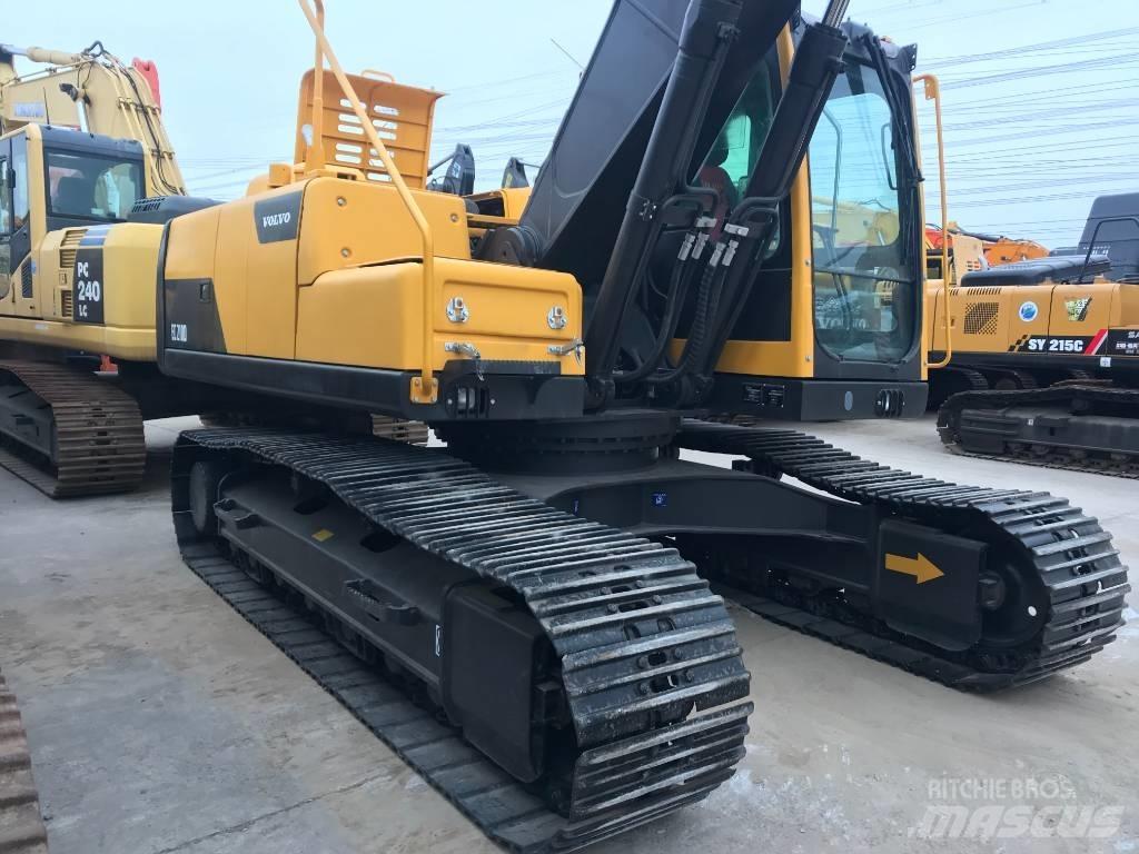 Volvo EC 210 C LD حفارات زحافة