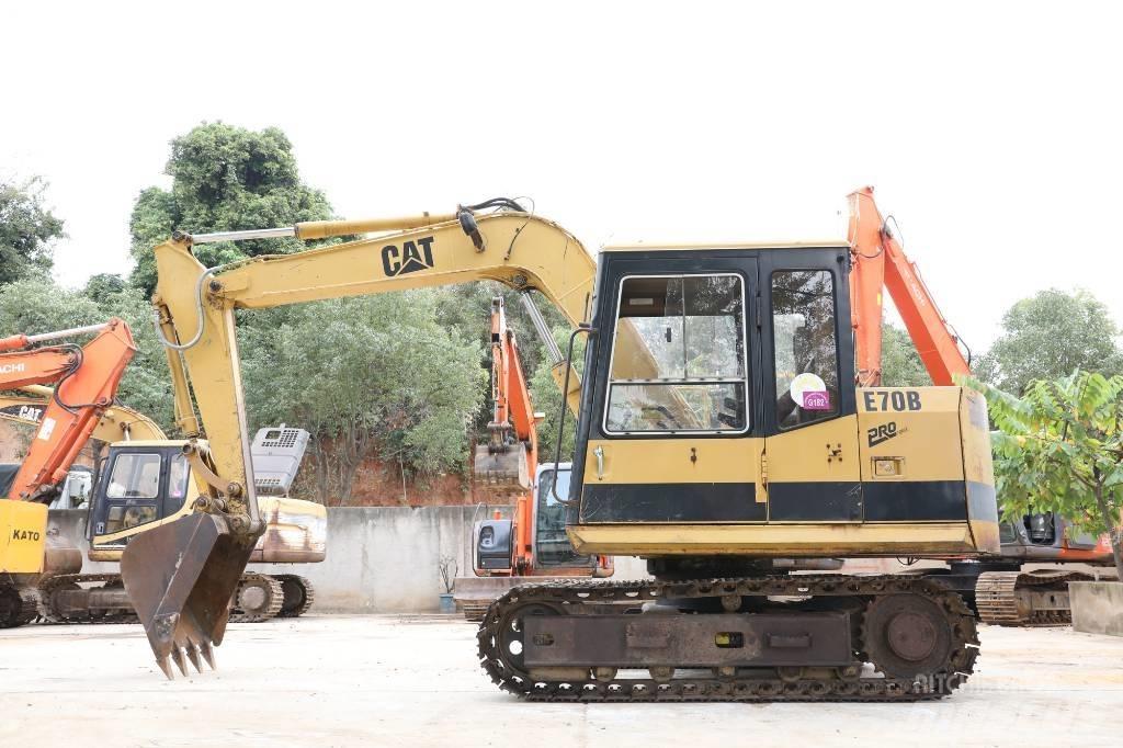 CAT E 70 B حفارات صغيرة أقل من 7 طن (حفارات صغيرة)