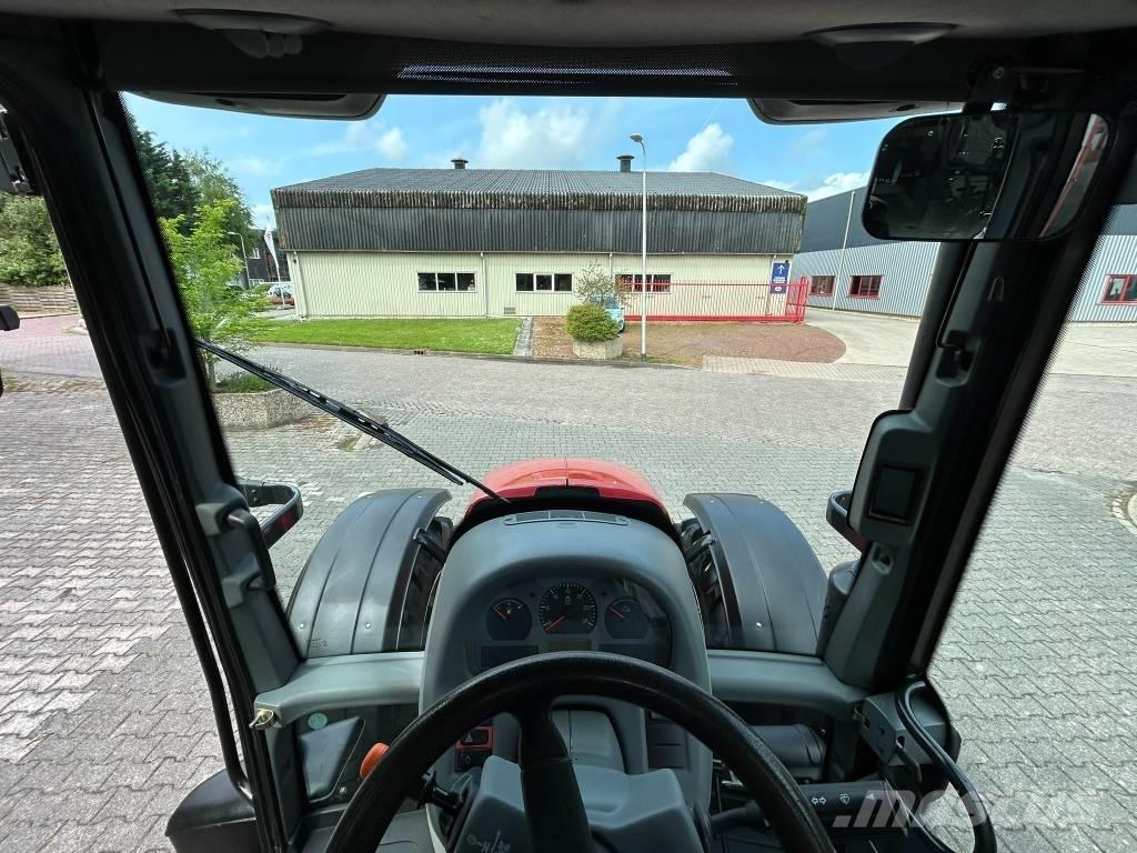 Valtra N 93 الجرارات