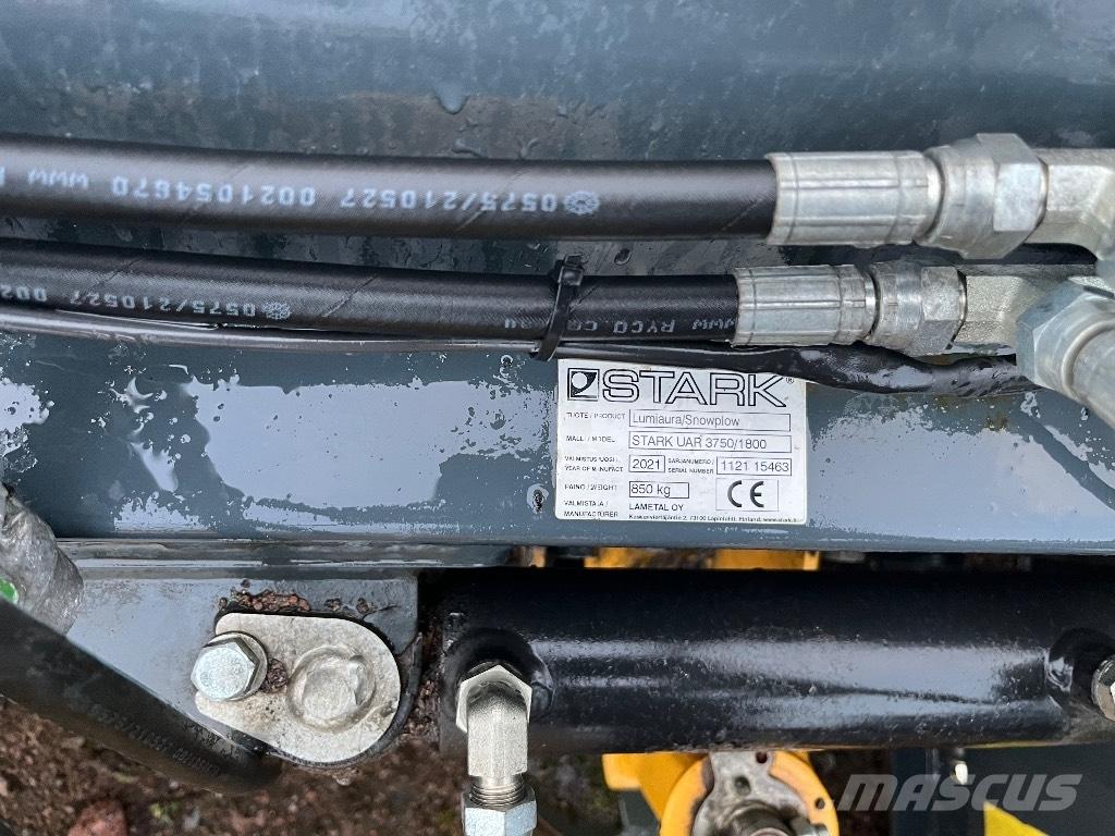 Stark Uar 3750/1800 حراثات ونصول الجليد