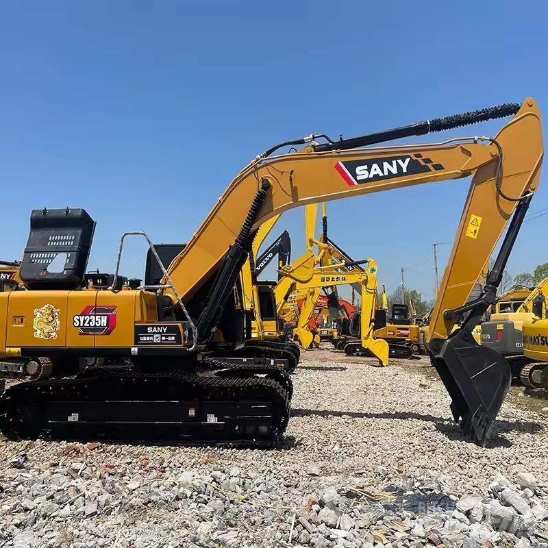 Sany SY 235 H حفارات زحافة