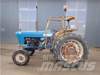 Ford 5000 الجرارات