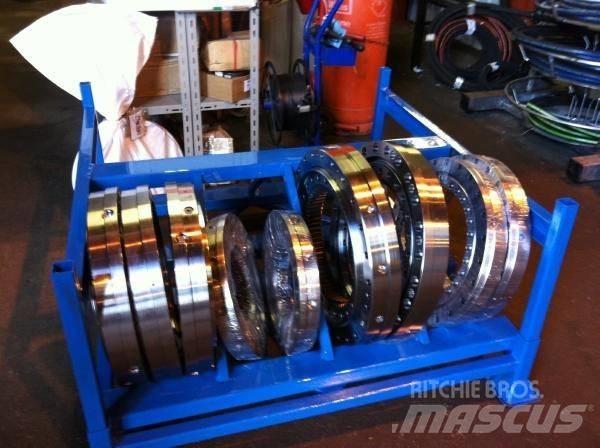  Bogie Bearings المسارات والسلاسل والهيكل السفلي