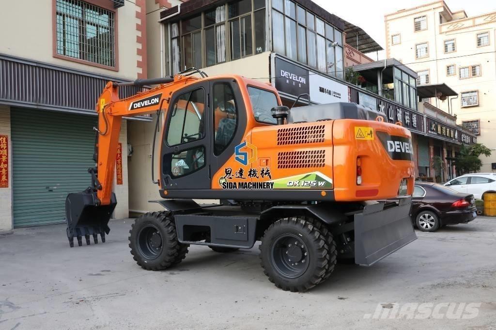 Develon DX125W حفارات بعجل