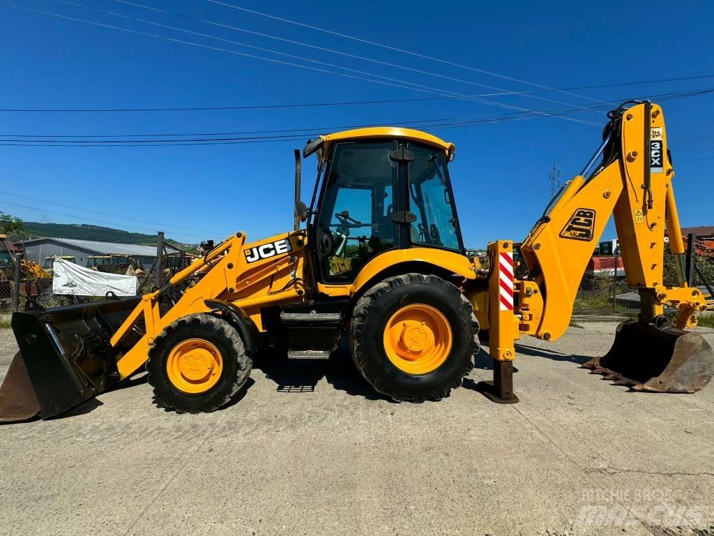 JCB 3CX لوادر ذات جرافات عكسية