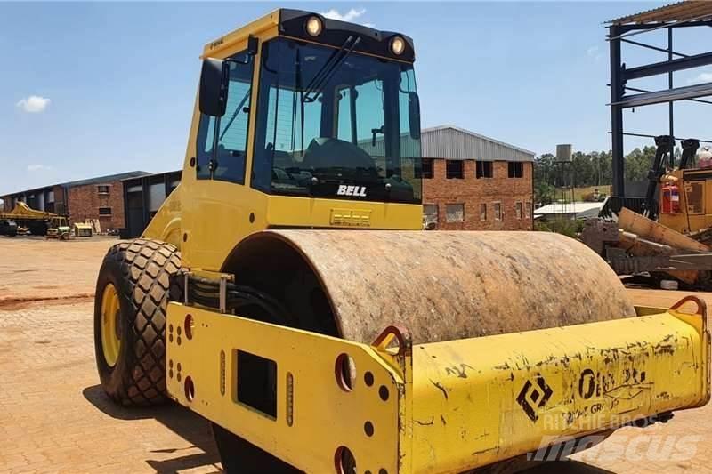 Bomag BW212D-40 مداحل مزدوجة