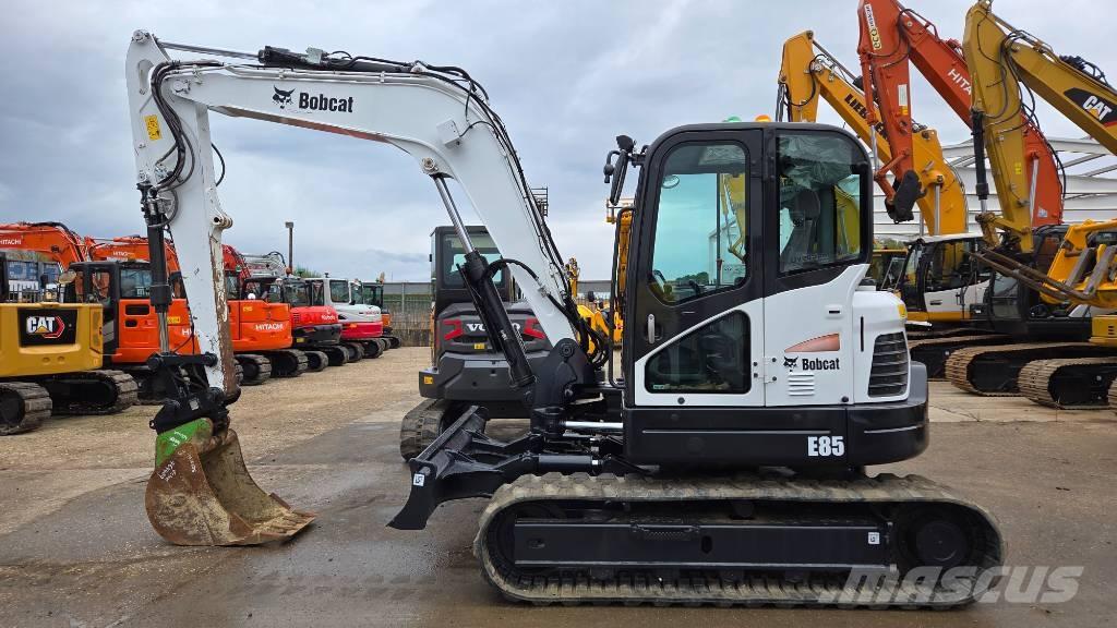 Bobcat E 85 حفارات وسط 7 طن - 12 طن