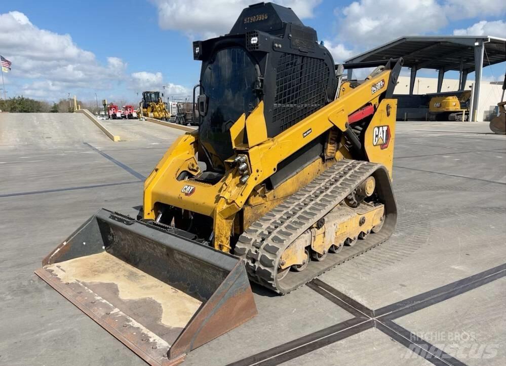 CAT 299D3XE لوادر انزلاقية التوجيه