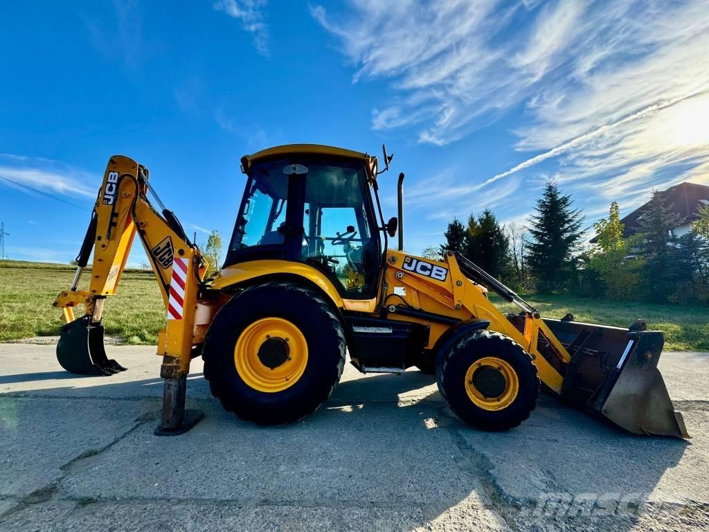 JCB 3CX لوادر ذات جرافات عكسية