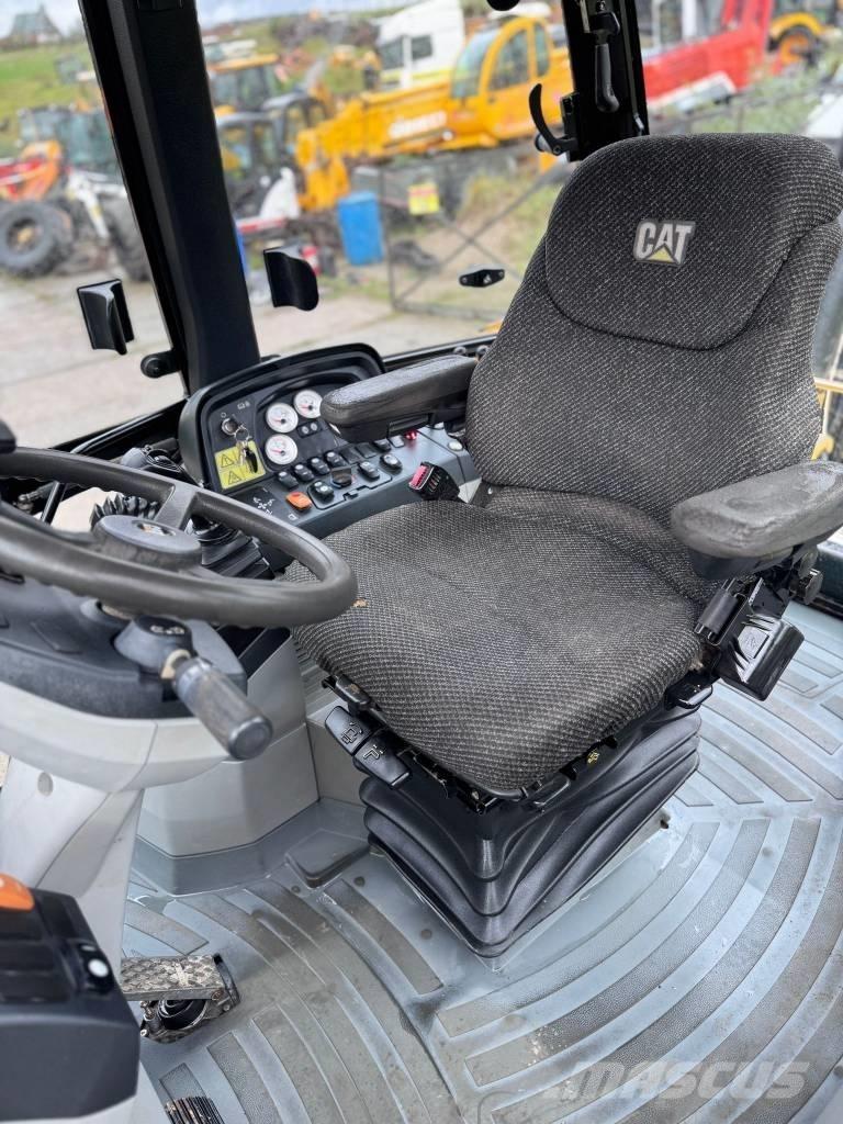 CAT 444 E لوادر ذات جرافات عكسية