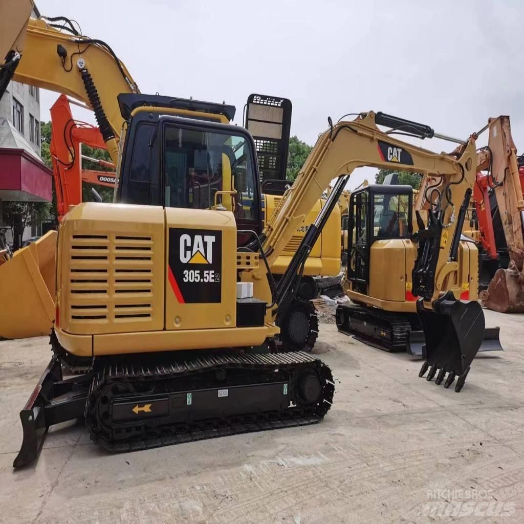 CAT 305.5 E2 حفارات صغيرة أقل من 7 طن (حفارات صغيرة)
