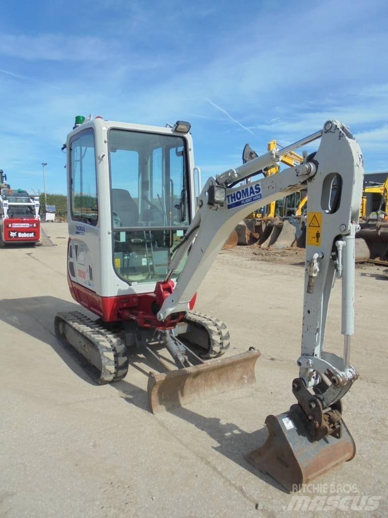 Takeuchi TB216 حفارات صغيرة أقل من 7 طن (حفارات صغيرة)