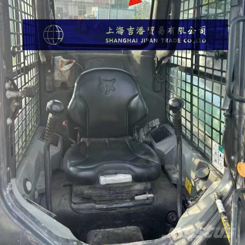 Bobcat S 550 لوادر انزلاقية التوجيه