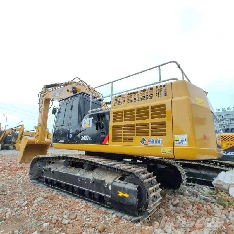 CAT 349 D حفارات زحافة