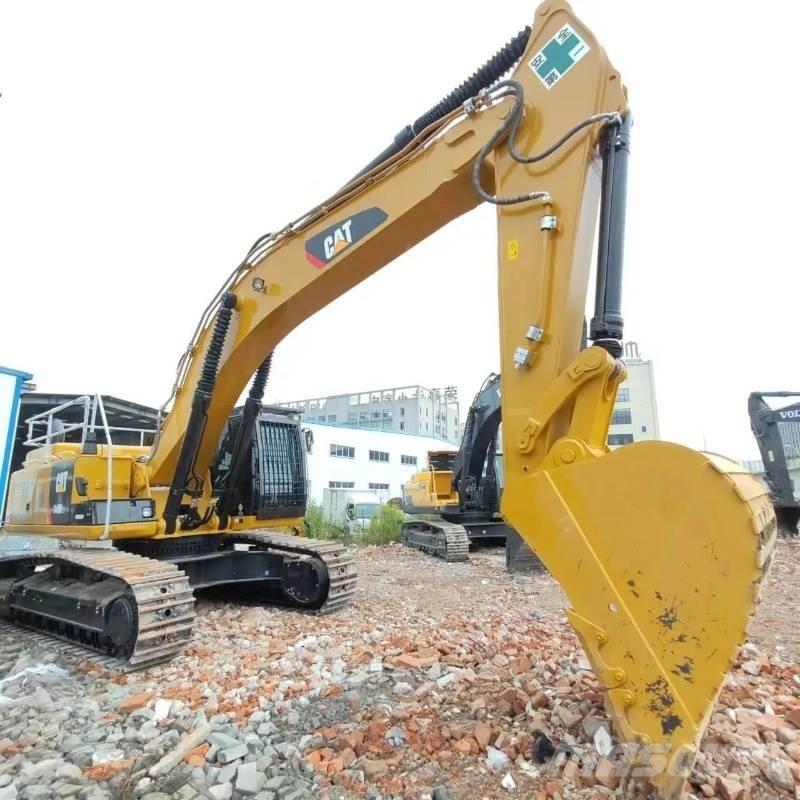 CAT 349 D حفارات زحافة