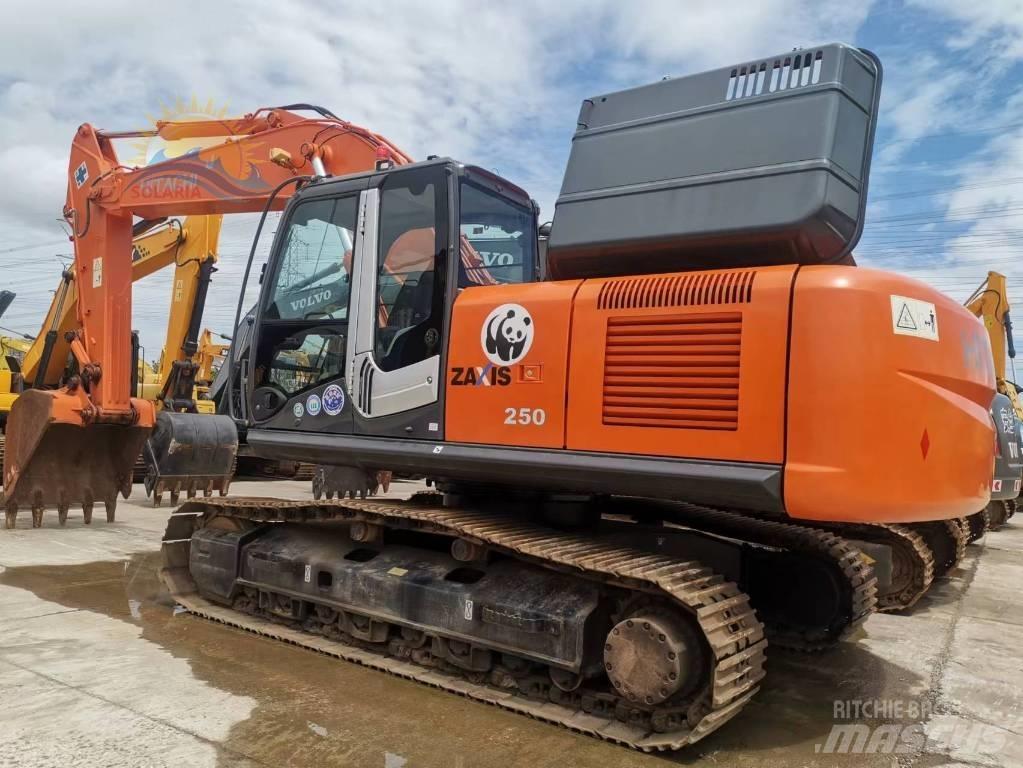 Hitachi ZX 250H-3 حفارات زحافة