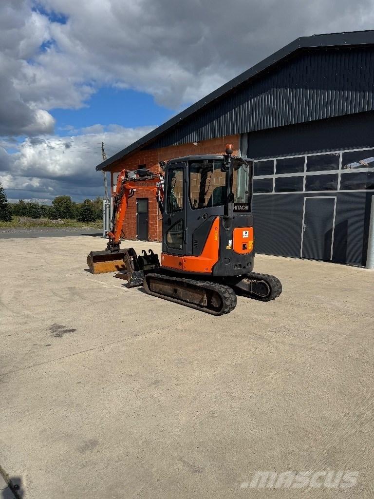 Hitachi ZX 33 U-5A حفارات صغيرة أقل من 7 طن (حفارات صغيرة)