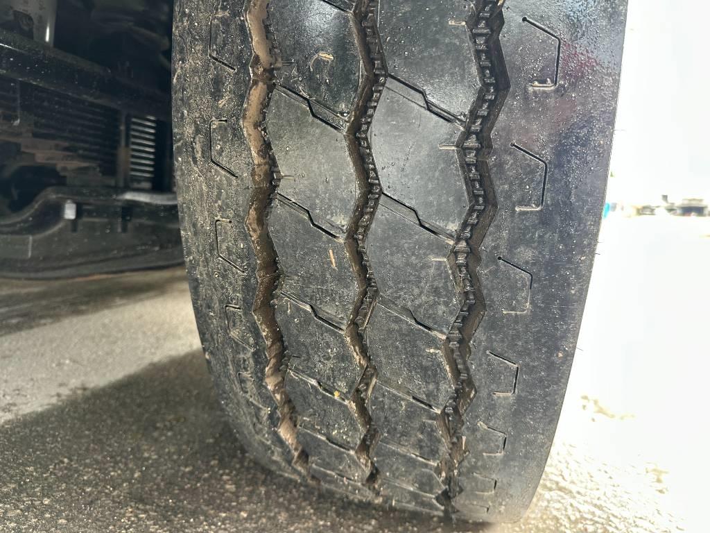 Mack MRU 613 شاحنات المخلفات