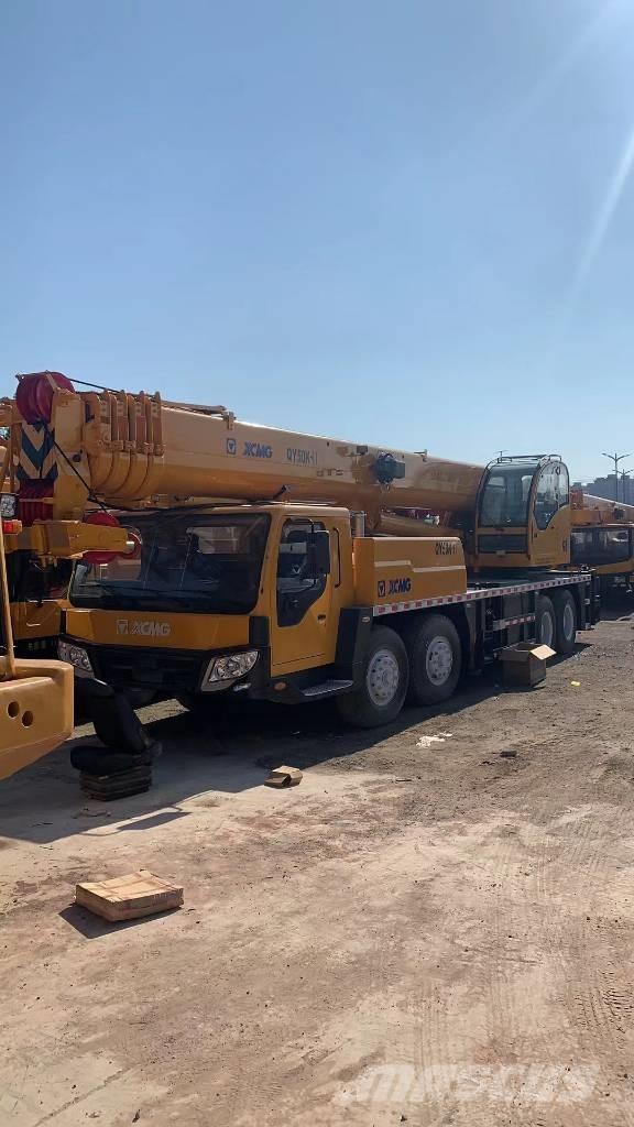 XCMG QY50K رافعات الطرق الوعرة