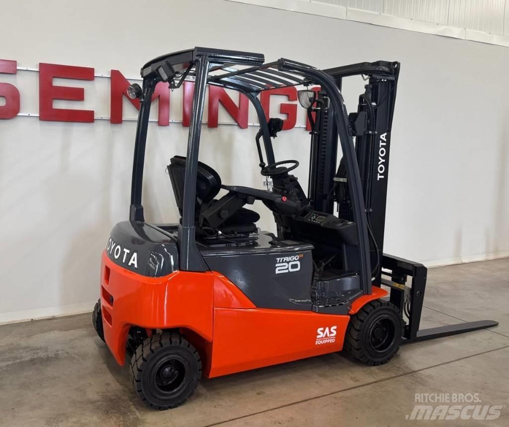 Toyota 10898 8FBM20T شاحنات ذات رافعات شوكية تعمل بالكهرباء
