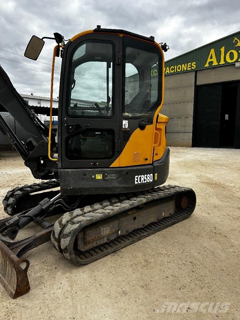 Volvo ECR 58 D حفارات صغيرة أقل من 7 طن (حفارات صغيرة)