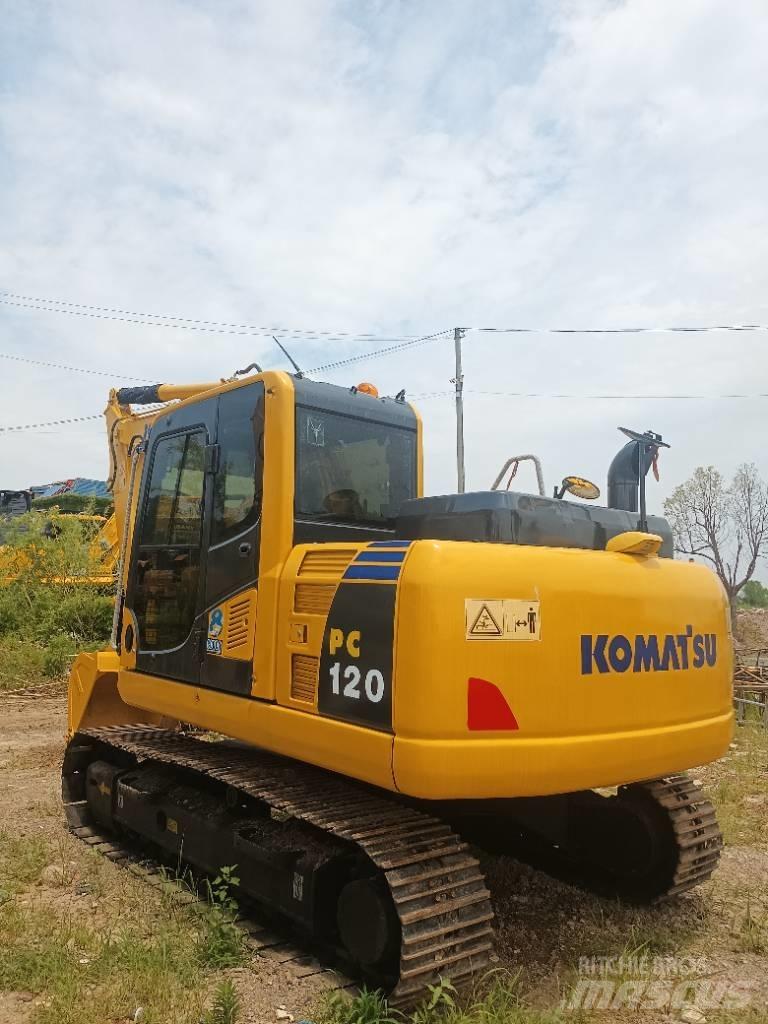 Komatsu PC 120 حفارات وسط 7 طن - 12 طن