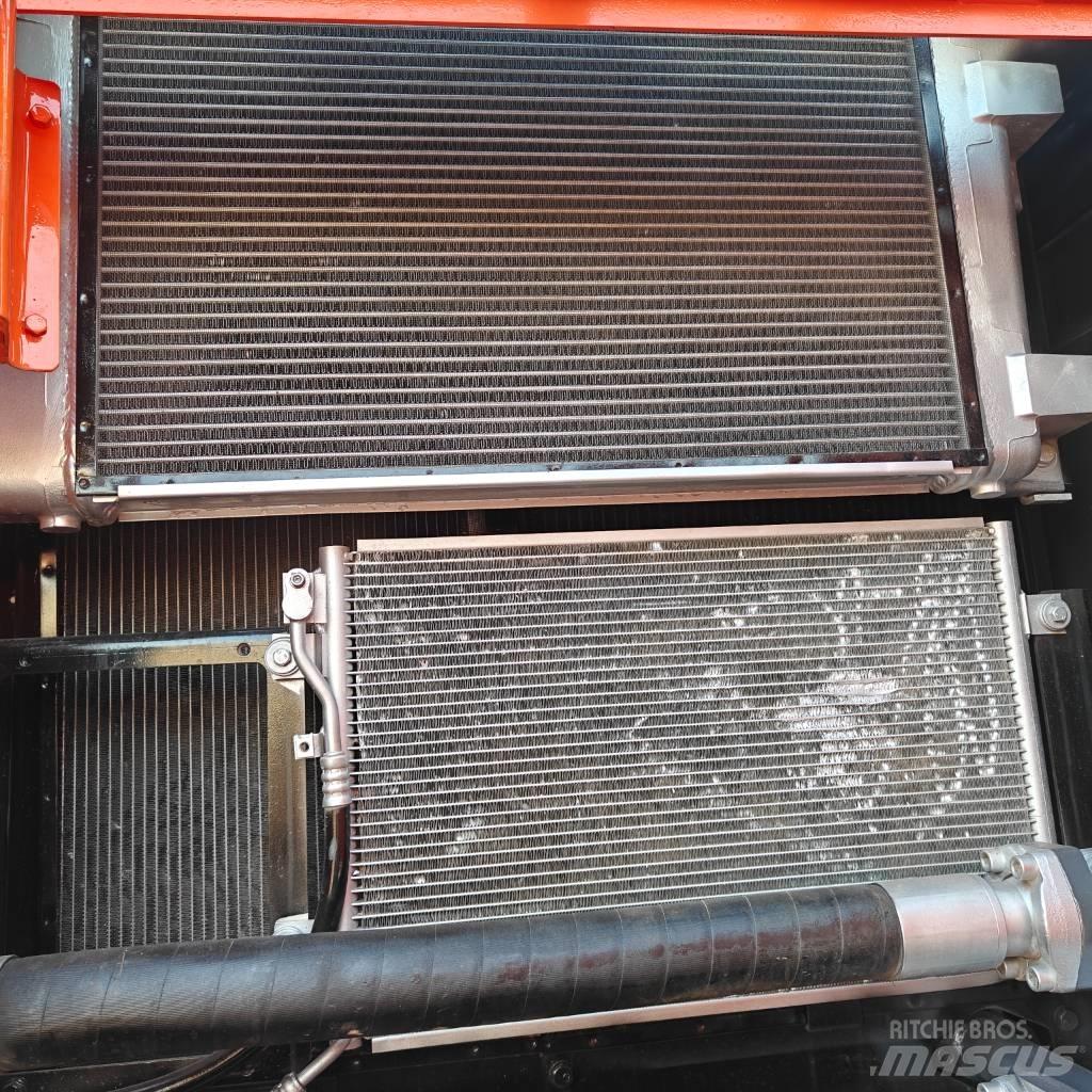Doosan DX300LC-9C حفارات زحافة